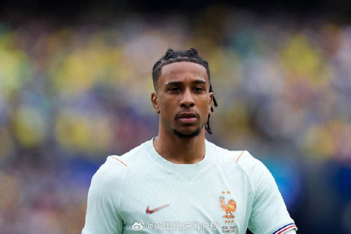 利物浦瞄准双翼引援：萨拉赫接班人与左路补强