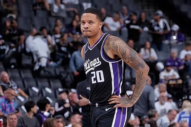 猛龙签约前状元富尔茨 短期合同试炼后场实力