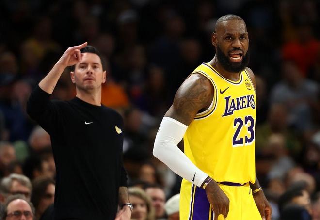 湖人双核缺阵仍胜火箭 詹姆斯13助攻引领团队逆